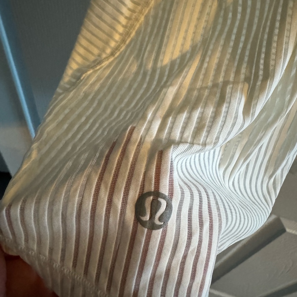 Lululemon Tank - Picture 4 of 4